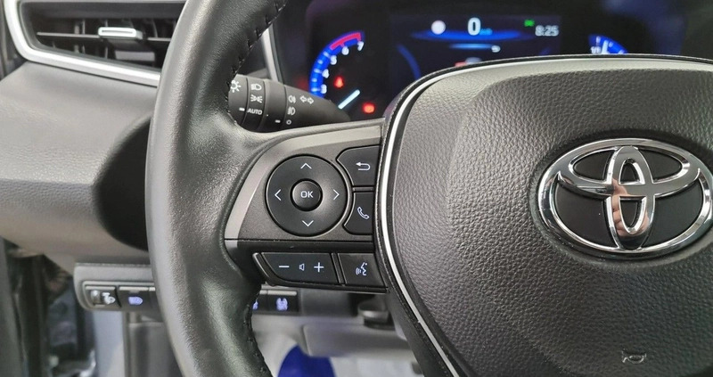 Toyota Corolla cena 91500 przebieg: 41293, rok produkcji 2022 z Trzebinia małe 277